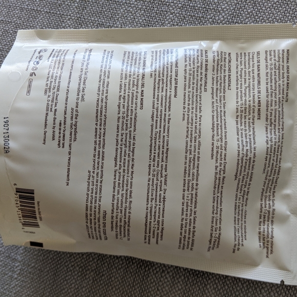 NWT - Natural Dead Sea bath salts - Picture 2 of 2